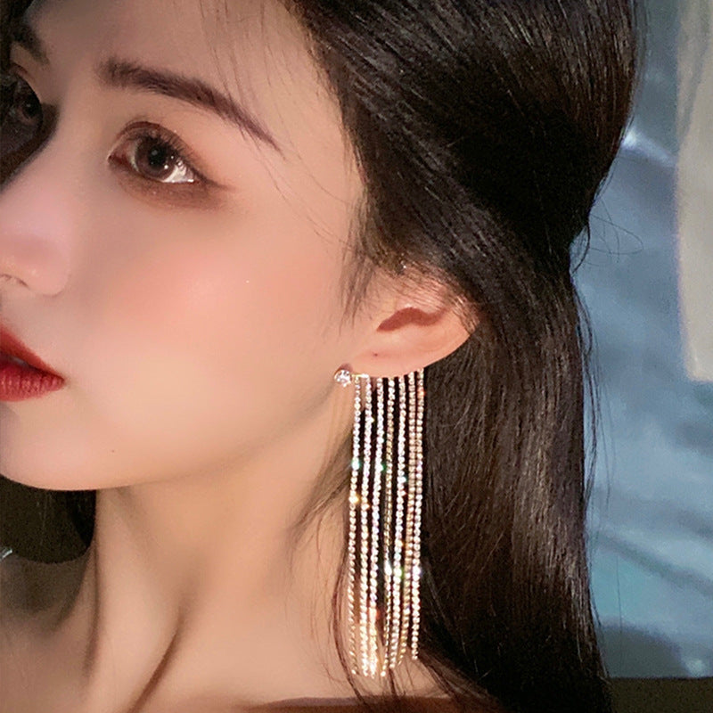 Elegant and simple long tassel earrings